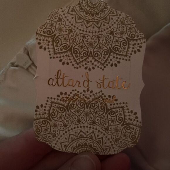 NWT Altar'd State champagne Skort, Size L - Picture 6 of 6